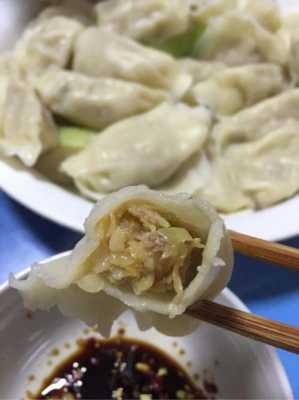 酸菜和什么包饺子好吃